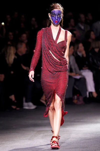Look 5